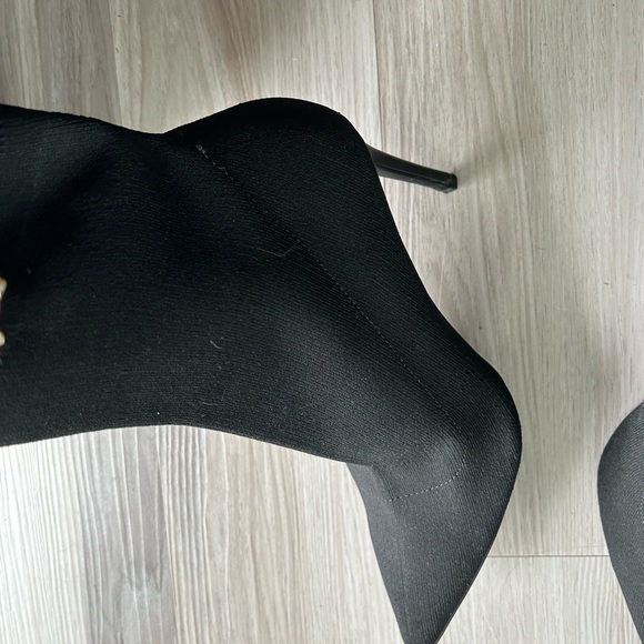 Black sock boot by Steve Madden size 11 - Picture 5 of 5